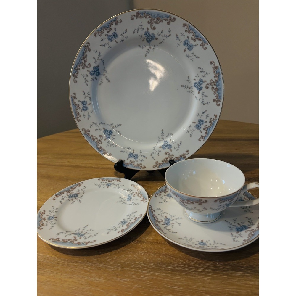 Imperial China - W Dalton Japan Seville 5303 Place Setting VTG 3  4 pc settings